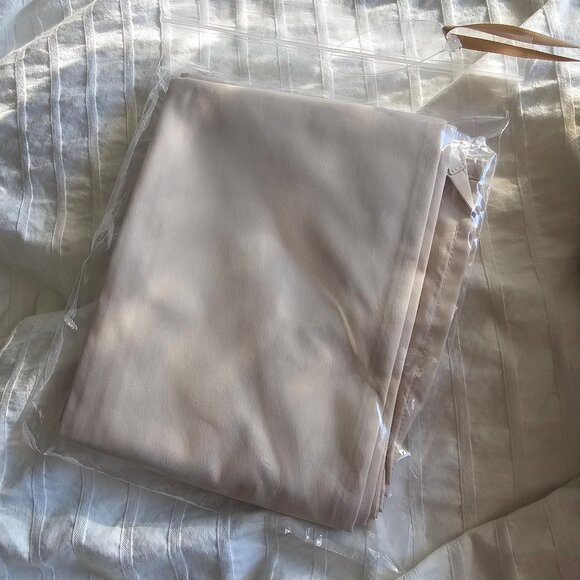 Uniqlo Satin Skirt - 2024 - Natural - Sz XS - NWT - Picture 6 of 9